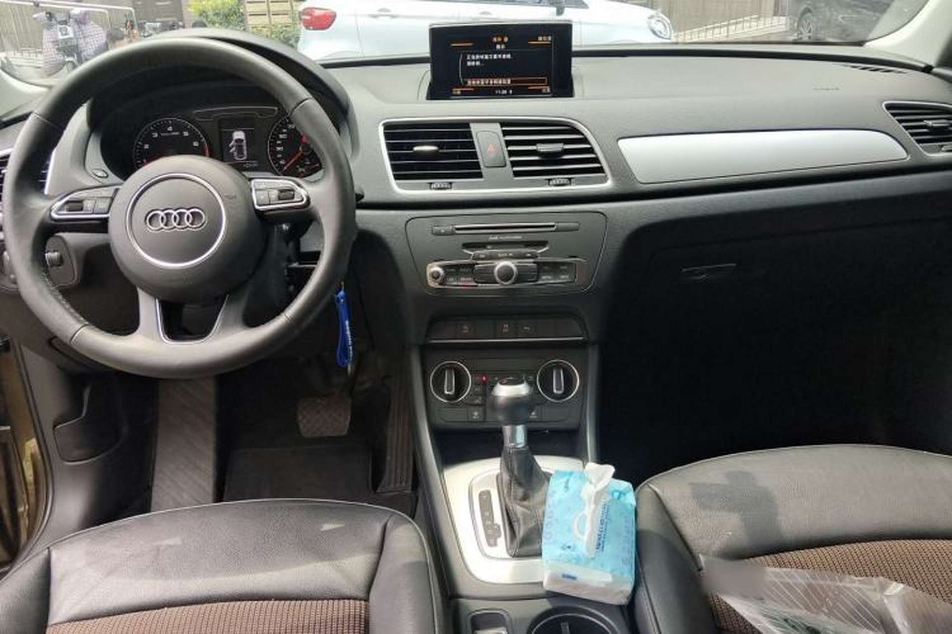 Used Audi Q3 2018 30th Anniversary Edition 30 TFSI Fashion Model Center Console