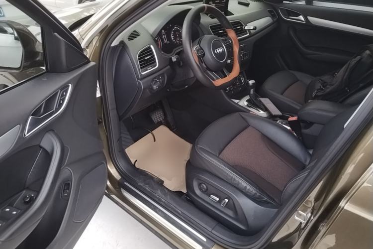 Used Audi Q3 2018 30th Anniversary Edition 30 TFSI Fashion Model Driver Seat