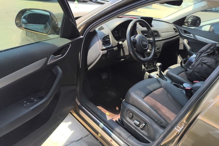 Used Audi Q3 2018 30 TFSI Fashion Edition Collector's Version Driver Seat