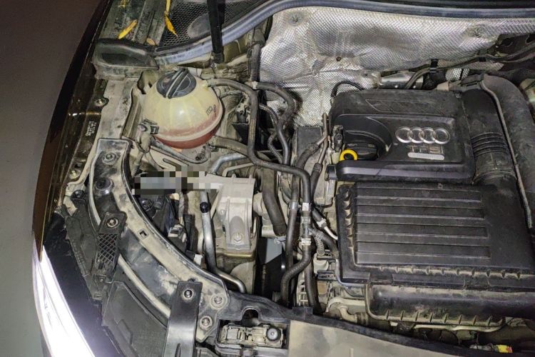 Used Audi Q3 2018 30th Anniversary Edition 30 TFSI Fashion Model Engine Bay Right