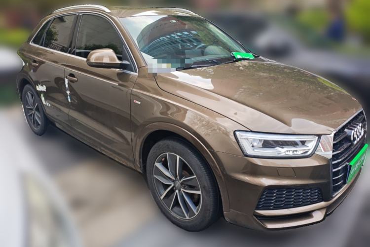 Used Audi Q3 2018 30 TFSI Fashion Edition Collector's Version Front Right 45 Deg