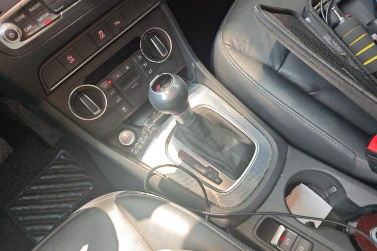 Used Audi Q3 2018 30th Anniversary Edition 30 TFSI Style Model Gear Lever