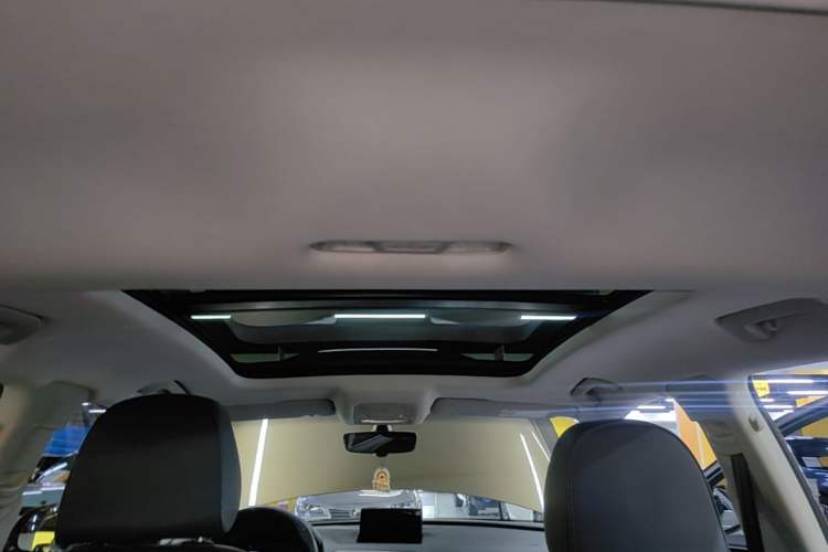 Used Audi Q3 2018 30th Anniversary Edition 30 TFSI Style Model Headliner