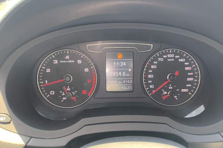 Used Audi Q3 2018 30 TFSI Fashion Edition Collector's Version Instrument Cluster