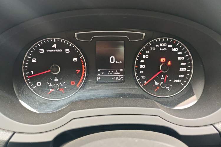 Used Audi Q3 2018 30 TFSI Fashion Edition Collector's Version Instrument Cluster