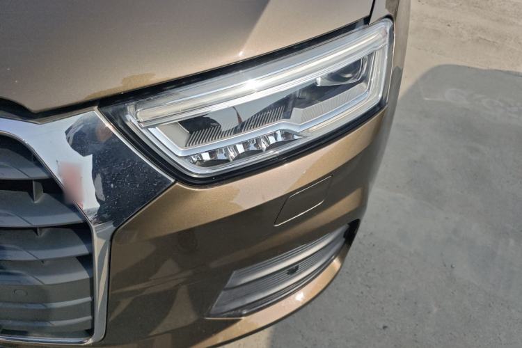 Used Audi Q3 2018 30th Anniversary Edition 30 TFSI Fashion Model Left Front Headlight