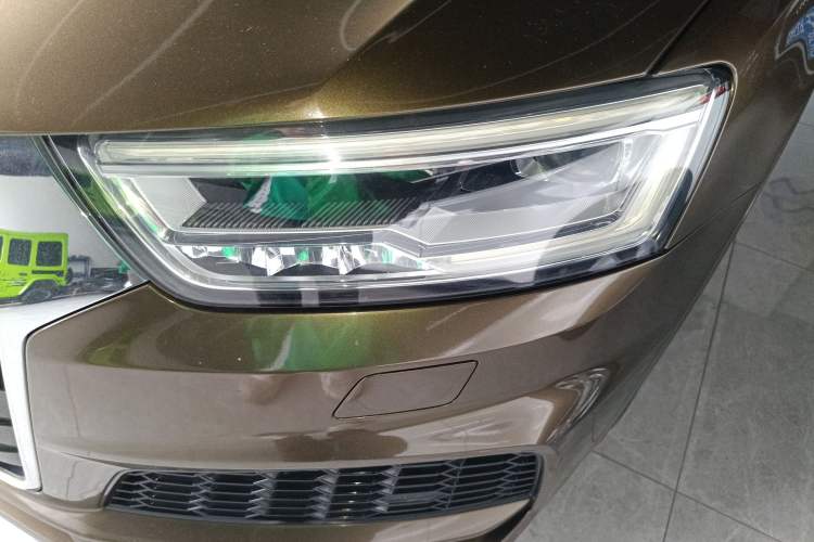 Used Audi Q3 2018 30th Anniversary Edition 35 TFSI Sport Model Left Front Headlight