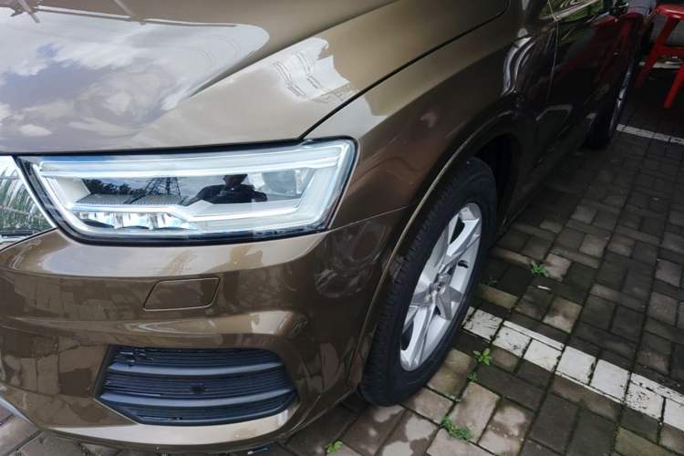 Used Audi Q3 2018 30th Anniversary Edition 35 TFSI Fashion Model Left Front Headlight
