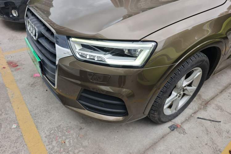 Used Audi Q3 2018 30th Anniversary Edition 30 TFSI Fashion Model Left Front Headlight