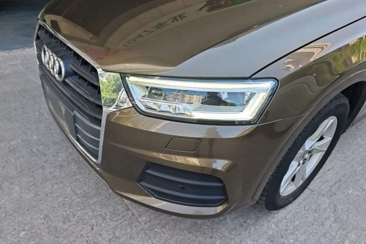 Used Audi Q3 2018 30th Anniversary Edition 30 TFSI Fashion Model Left Front Headlight