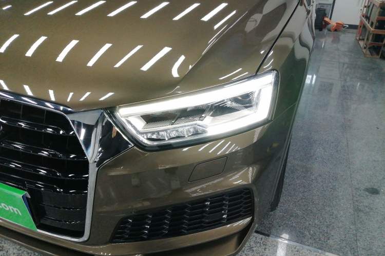 Used Audi Q3 2018 30th Anniversary Edition 35 TFSI Sport Model Left Front Headlight