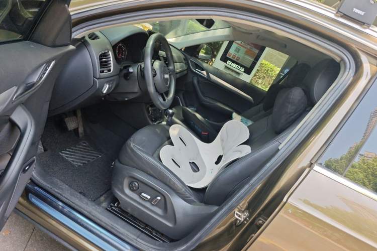 Used Audi Q3 2018 30th Anniversary Edition 30 TFSI Style Model Left Front Seat