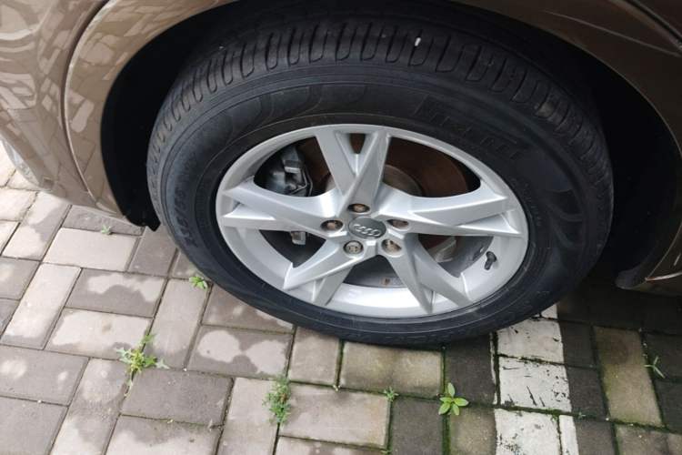 Used Audi Q3 2018 30th Anniversary Edition 35 TFSI Fashion Model Left Front Wheel Hub