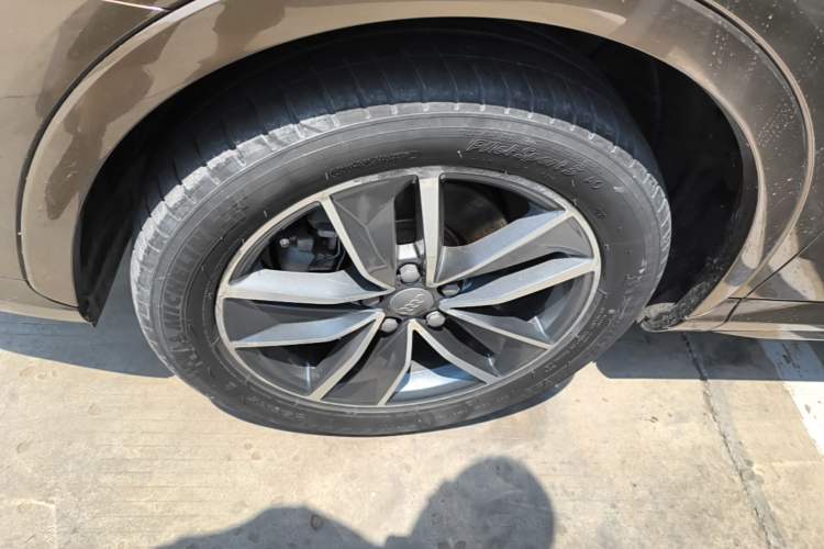 Used Audi Q3 2018 30 TFSI Fashion Edition Collector's Version Left Front Wheel Hub