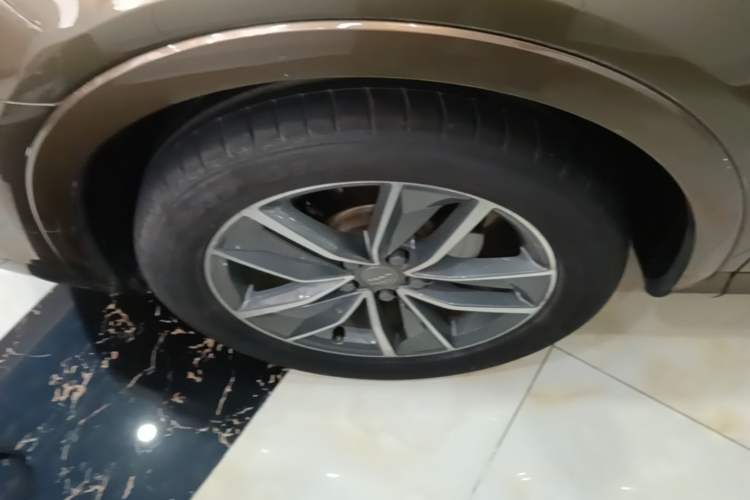 Used Audi Q3 2018 30 TFSI Fashion Edition Collector's Version Left Front Wheel Hub