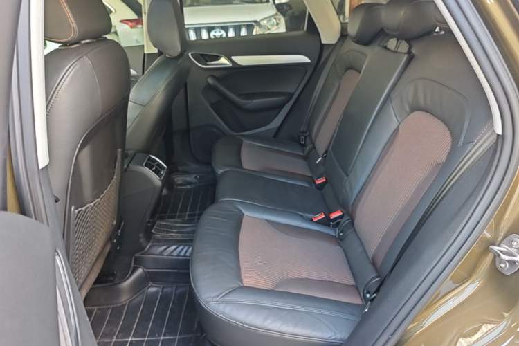 Used Audi Q3 2018 30th Anniversary Edition 30 TFSI Fashion Model Left Rear Seat