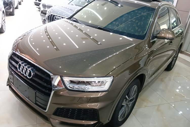 Used Audi Q3 2018 30 TFSI Fashion Edition Collector's Version Guazi used car, China used car export, Used car for sale, Used Audi cars, Cheapest cars for sale
