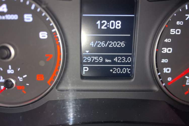 Used Audi Q3 2018 30th Anniversary Edition 30 TFSI Fashion Model Odometer Close Up