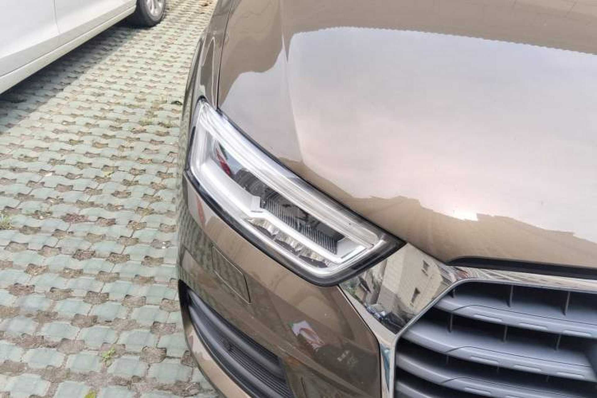 Used Audi Q3 2018 30th Anniversary Edition 30 TFSI Fashion Model Right Front Headlight