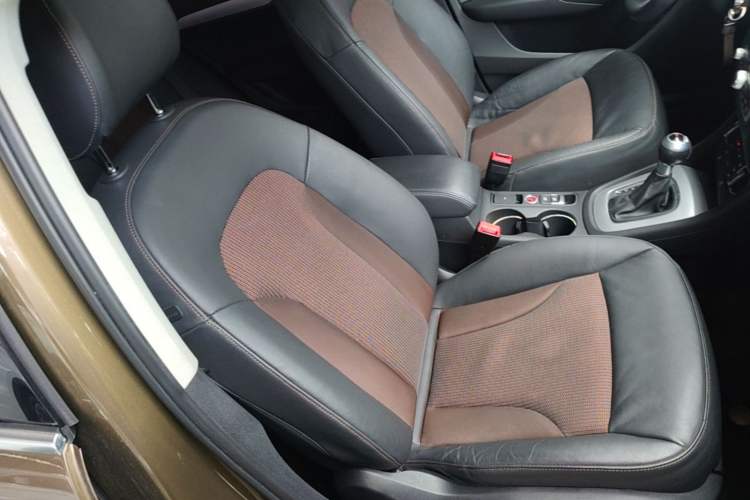 Used Audi Q3 2018 30th Anniversary Edition 35 TFSI Fashion Model Right Front Seat
