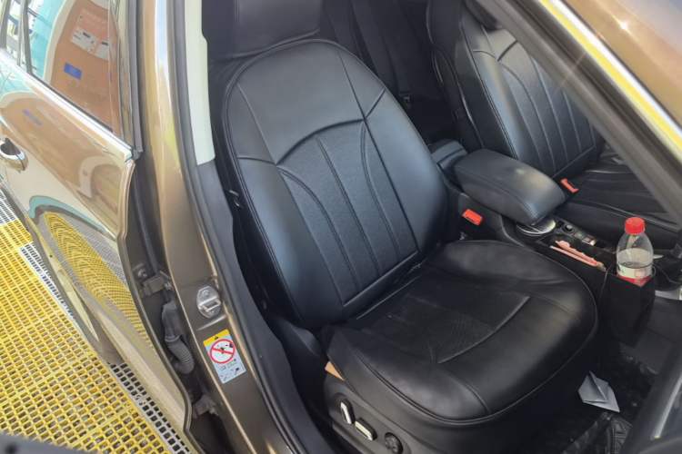 Used Audi Q3 2018 30th Anniversary Edition 30 TFSI Fashion Model Right Front Seat