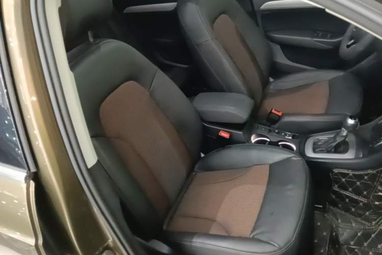 Used Audi Q3 2018 30 TFSI Fashion Edition Collector's Version Right Front Seat