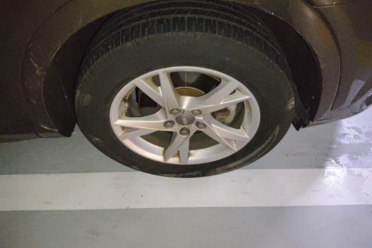 Used Audi Q3 2018 30th Anniversary Edition 30 TFSI Fashion Model Right Front Wheel Hub