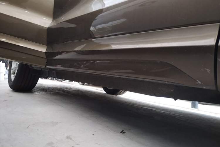 Used Audi Q3 2018 30th Anniversary Edition 30 TFSI Fashion Model Right Side Sill
