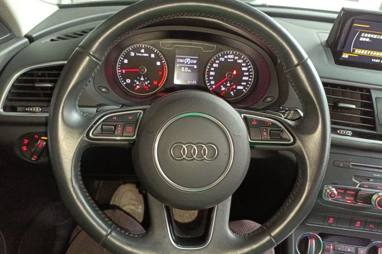 Used Audi Q3 2018 30th Anniversary Edition 35 TFSI Sport Model Steering Wheel