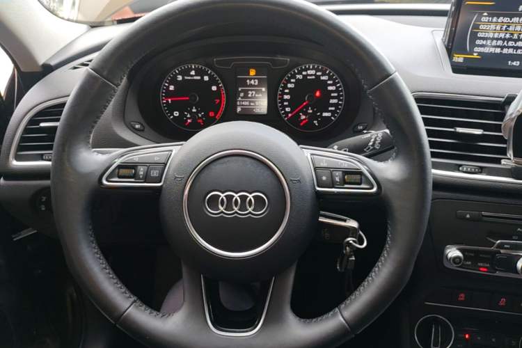 Used Audi Q3 2018 30th Anniversary Edition 35 TFSI Fashion Model Steering Wheel