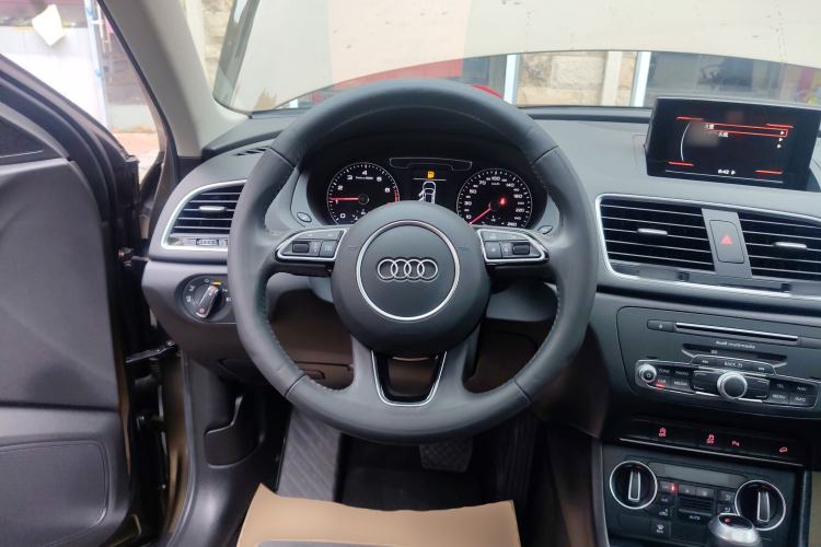 Used Audi Q3 2018 30th Anniversary Edition 35 TFSI Sport Model Steering Wheel