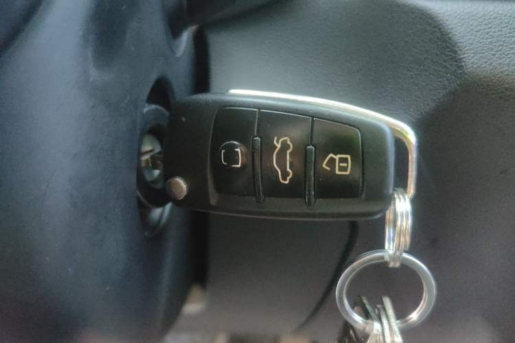 Used Audi Q3 2018 30th Anniversary Edition 35 TFSI Fashion Model Vehicle Key