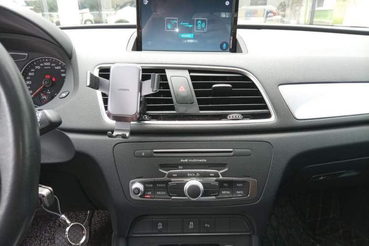 Used Audi Q3 2018 30th Anniversary Edition 35 TFSI Fashion Model Audio And AC Panel