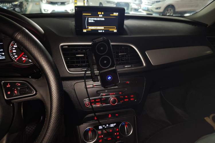 Used Audi Q3 2018 30th Anniversary Edition 30 TFSI Fashion Model Audio And AC Panel