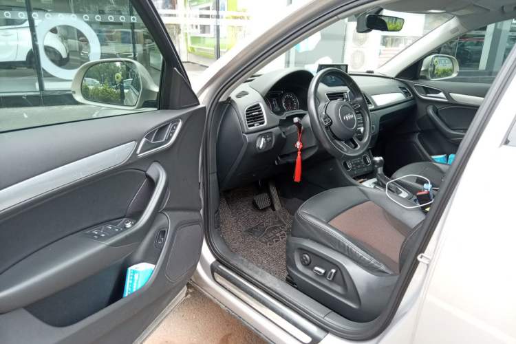 Used Audi Q3 2018 30th Anniversary Edition 35 TFSI Fashion Model Driver Seat