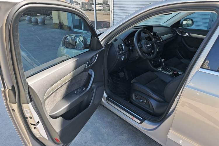 Used Audi Q3 2018 30th Anniversary Edition 35 TFSI Sport Model Driver Seat