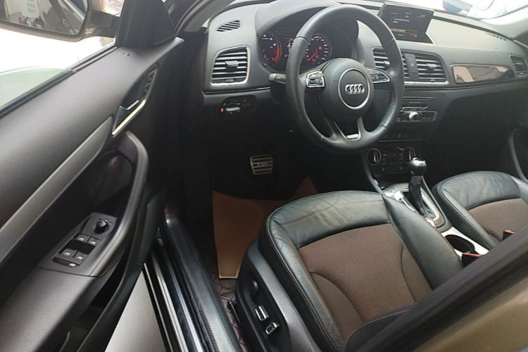 Used Audi Q3 2018 30th Anniversary Edition 30 TFSI Fashion Model Driver Seat