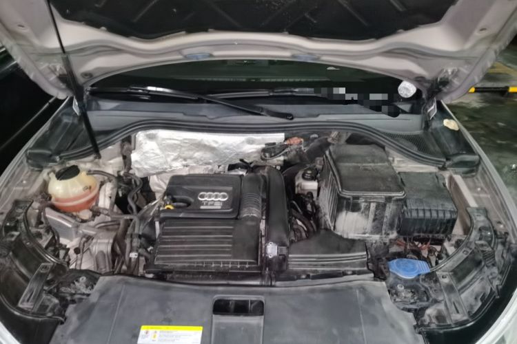 Used Audi Q3 2018 30th Anniversary Edition 30 TFSI Fashion Model Engine Bay