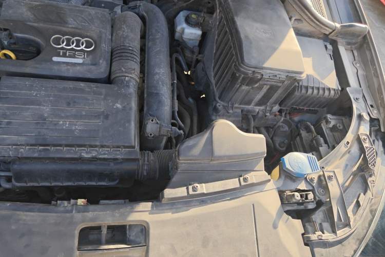 Used Audi Q3 2018 30th Anniversary Edition 30 TFSI Fashion Model Engine Bay Left