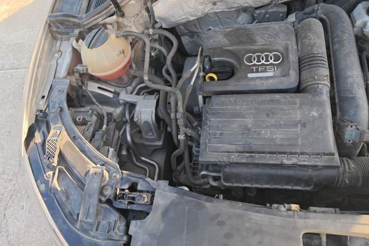 Used Audi Q3 2018 30th Anniversary Edition 30 TFSI Fashion Model Engine Bay Right