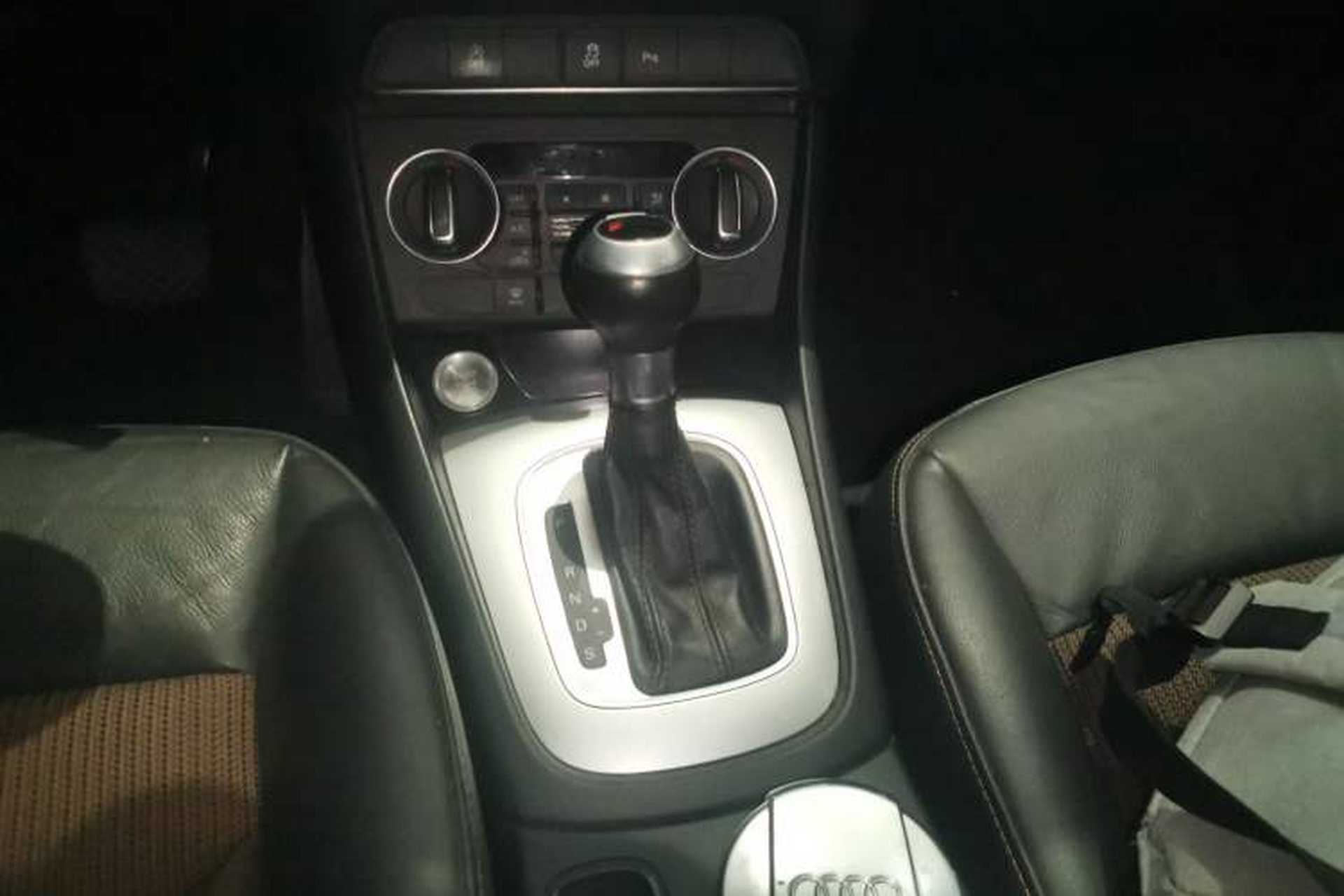 Used Audi Q3 2018 30 TFSI Fashion Edition Collector's Version Gear Lever