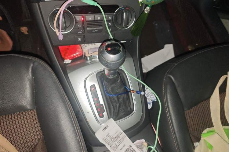 Used Audi Q3 2018 30th Anniversary Edition 35 TFSI Fashion Model Gear Lever