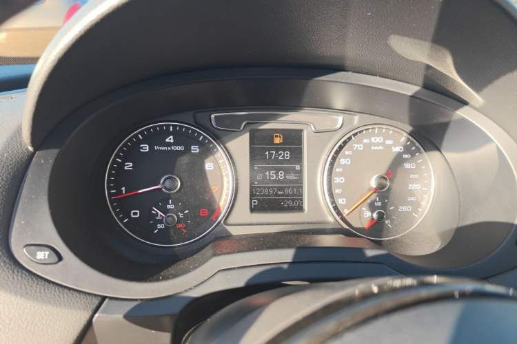 Used Audi Q3 2018 30th Anniversary Edition 30 TFSI Fashion Model Instrument Cluster