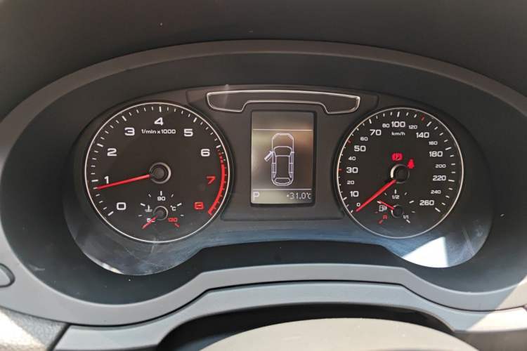 Used Audi Q3 2018 30th Anniversary Edition 30 TFSI Fashion Model Instrument Cluster