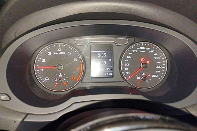 Used Audi Q3 2018 30th Anniversary Edition 30 TFSI Fashion Model Instrument Cluster