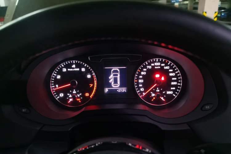 Used Audi Q3 2018 30th Anniversary Edition 30 TFSI Fashion Model Instrument Cluster