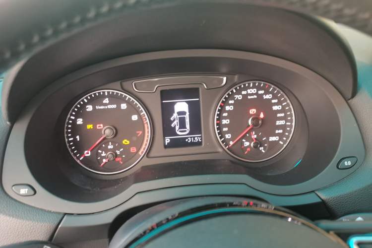 Used Audi Q3 2018 30 TFSI Fashion Edition Collector's Version Instrument Cluster
