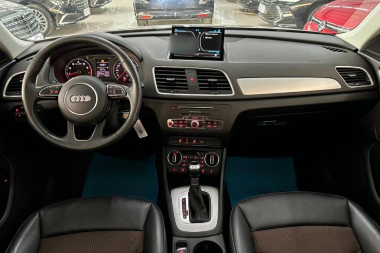 Used Audi Q3 2018 30th Anniversary Edition 30 TFSI Fashion Model Interior 1