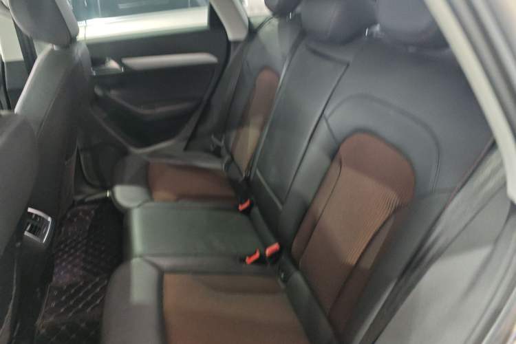 Used Audi Q3 2018 30 TFSI Fashion Edition Collector's Version Interior 1