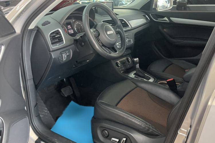 Used Audi Q3 2018 30th Anniversary Edition 30 TFSI Fashion Model Interior 3